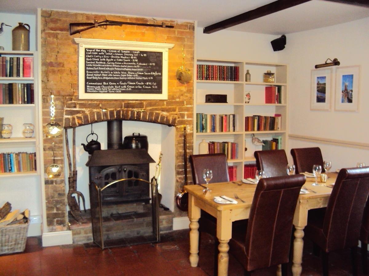 The King William IV Country Inn & Restaurant Sedgeford Exterior foto